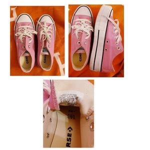 SUPER CUTE PINK PLATFORM CONVERSE